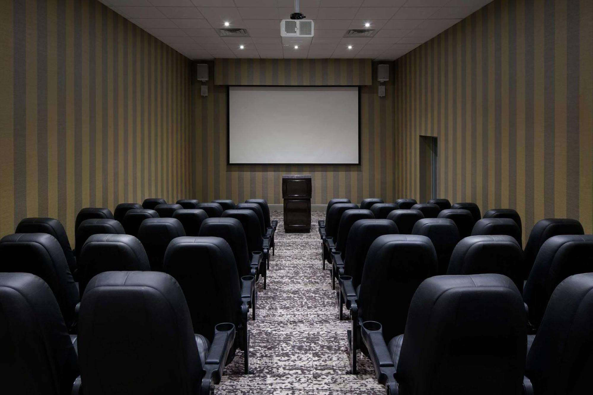 מלון Alafaya Doubletree By Hilton Orlando East - Ucf Area מראה חיצוני תמונה